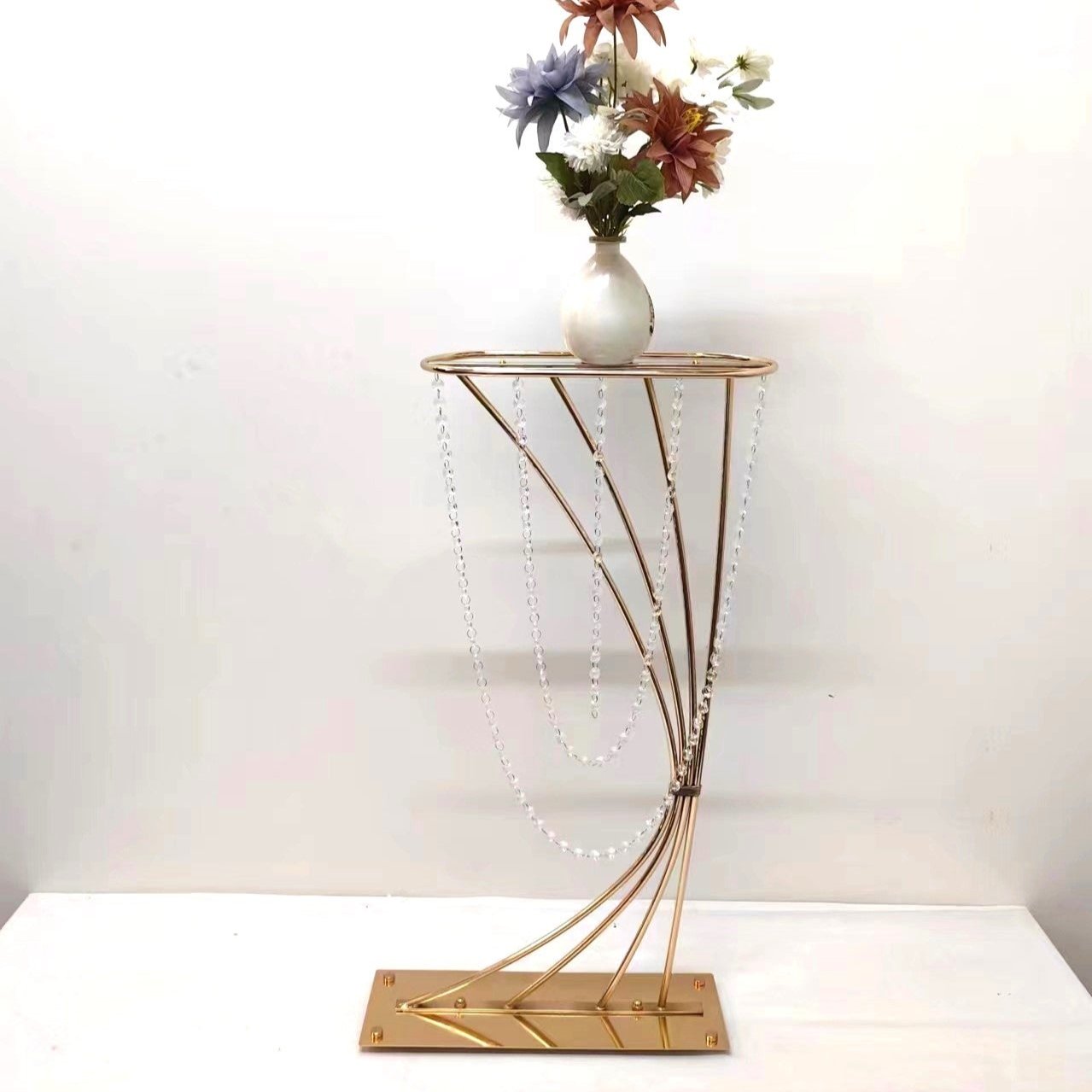 Table Floral Stand With Clear Pendant