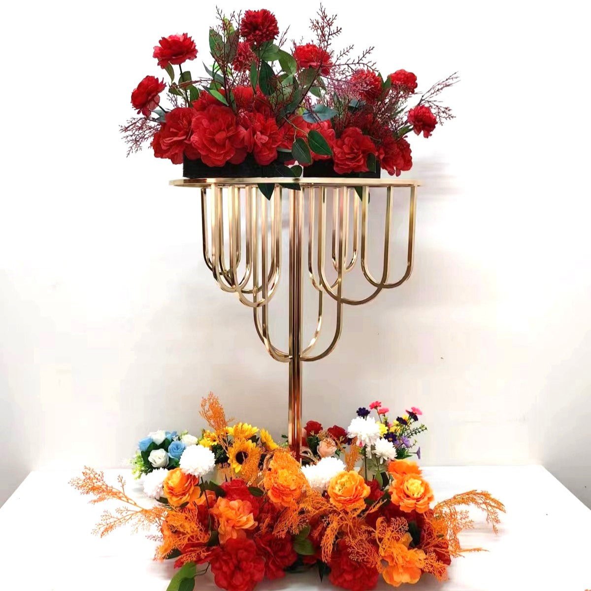 Gold Metal Round Flower Stand 