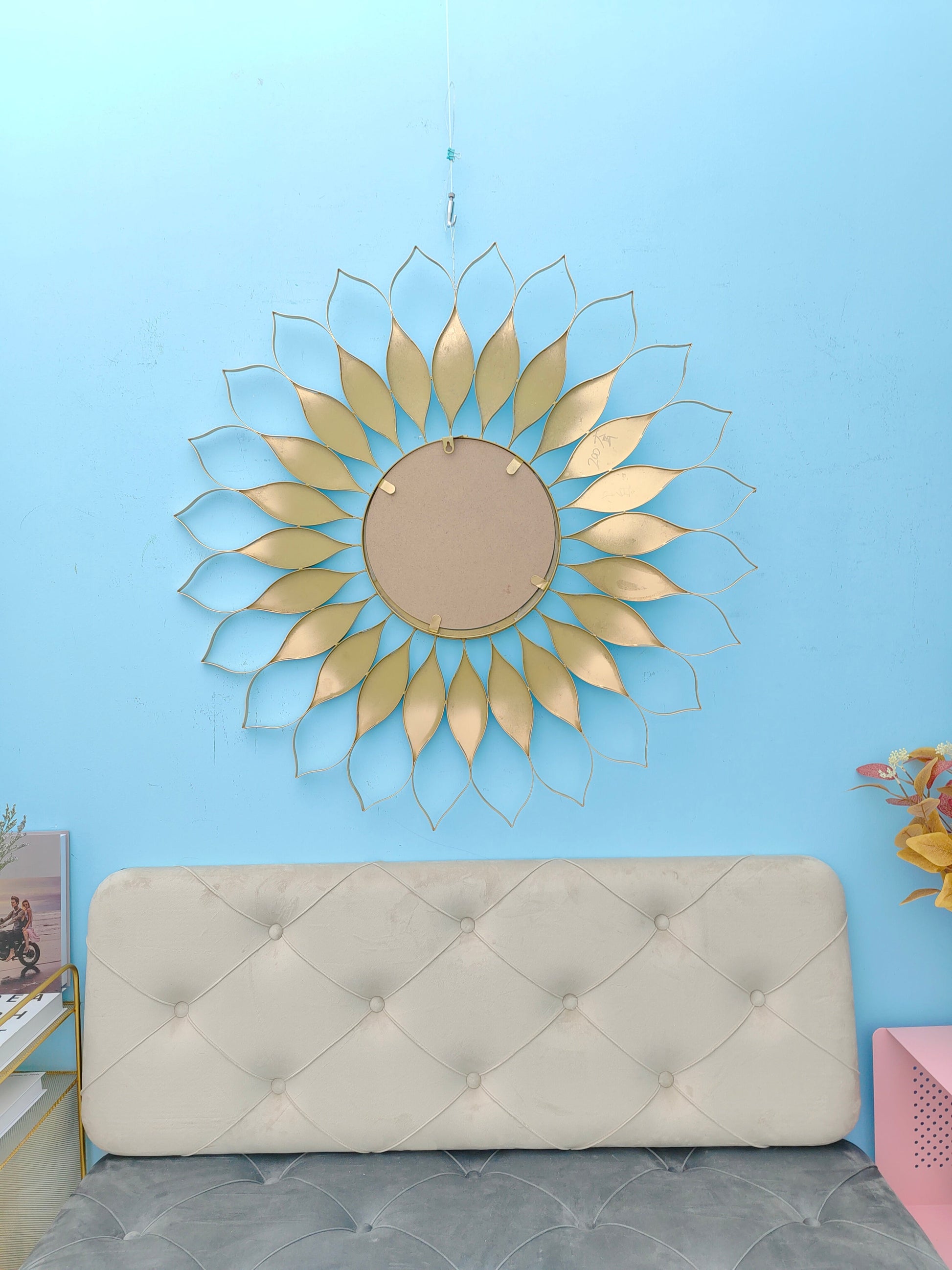 Handmade Modern Gold Sunflower Metal Wall Mirror