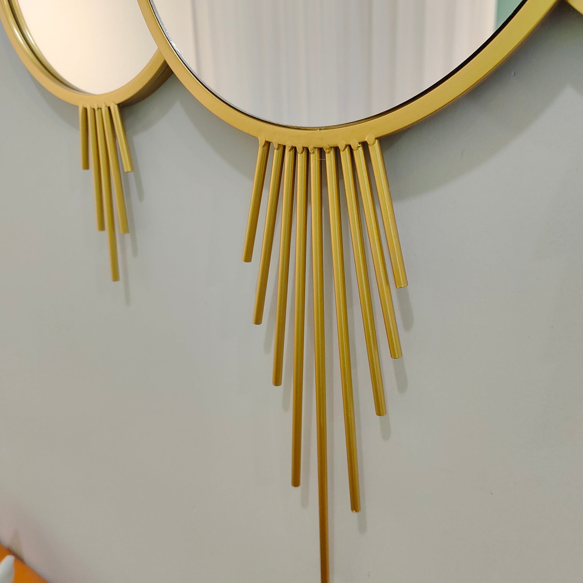 3 Pieces Overlapping Gold Round Mirror Wall Art