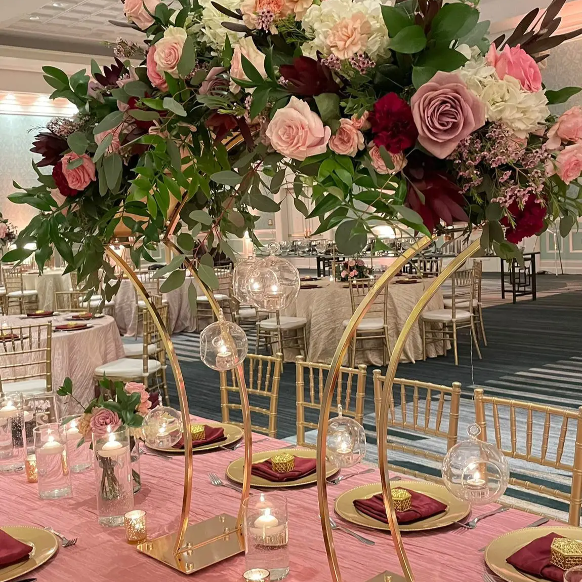 Arch Table Floral Stand